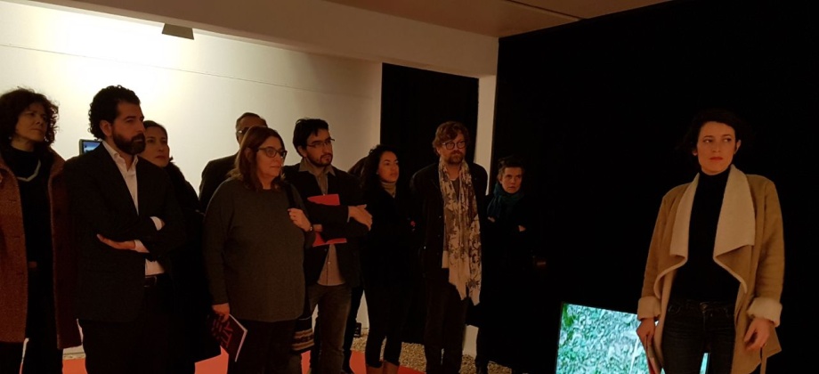 Cónsul de Colombia acompañó a la Ministra de Relaciones Exteriores a la exposición ‘Attaches’ en la Cité internationale des arts en París