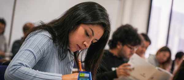Charla informativa sobre ingreso a la Carrera Diplomática de Colombia desde París